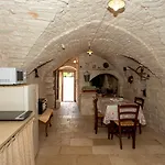Tenuta Mastricale Con Piscina - Torre Antica E Trullo * Putignano