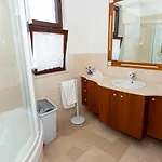 Tenuta Mastricale Con Piscina - Torre Antica E Trullo