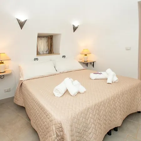 Tenuta Mastricale Con Piscina - Torre Antica E Trullo Villa Putignano