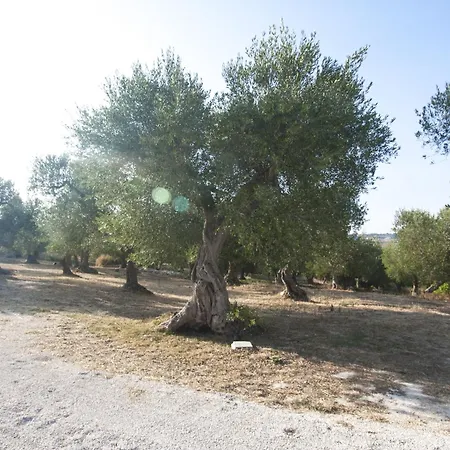 Tenuta Mastricale Con Piscina - Torre Antica E Trullo * Putignano