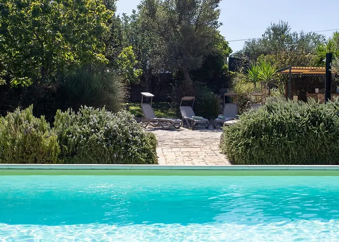 Tenuta Mastricale Con Piscina - Torre Antica E Trullo Villa Putignano