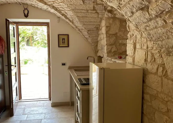 Tenuta Mastricale Con Piscina - Torre Antica E Trullo פוטיניאנו